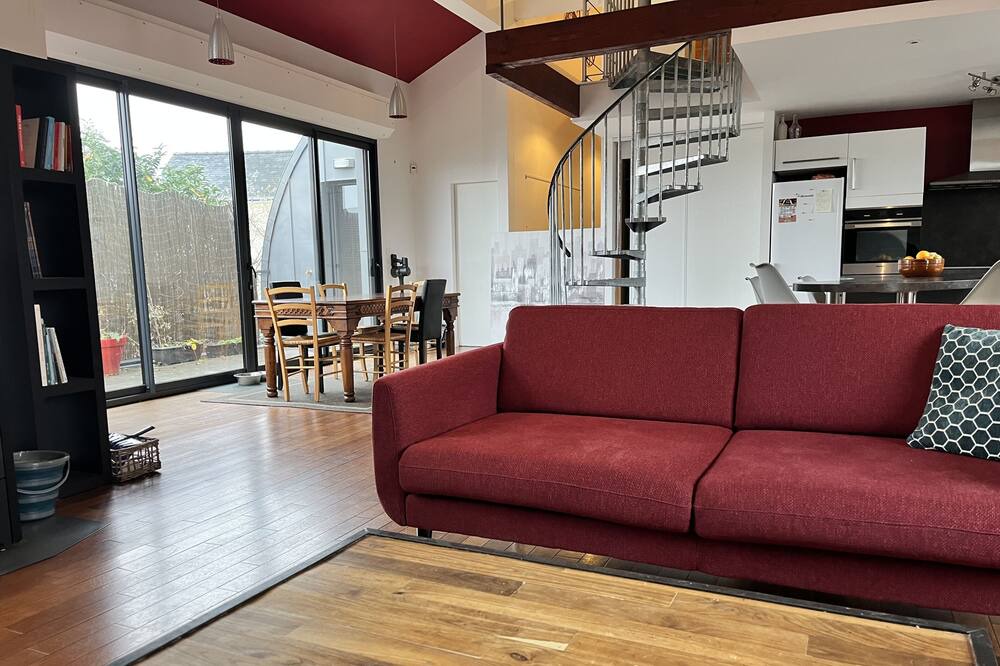 Photo of Livingroom in Miroir - Batignolles