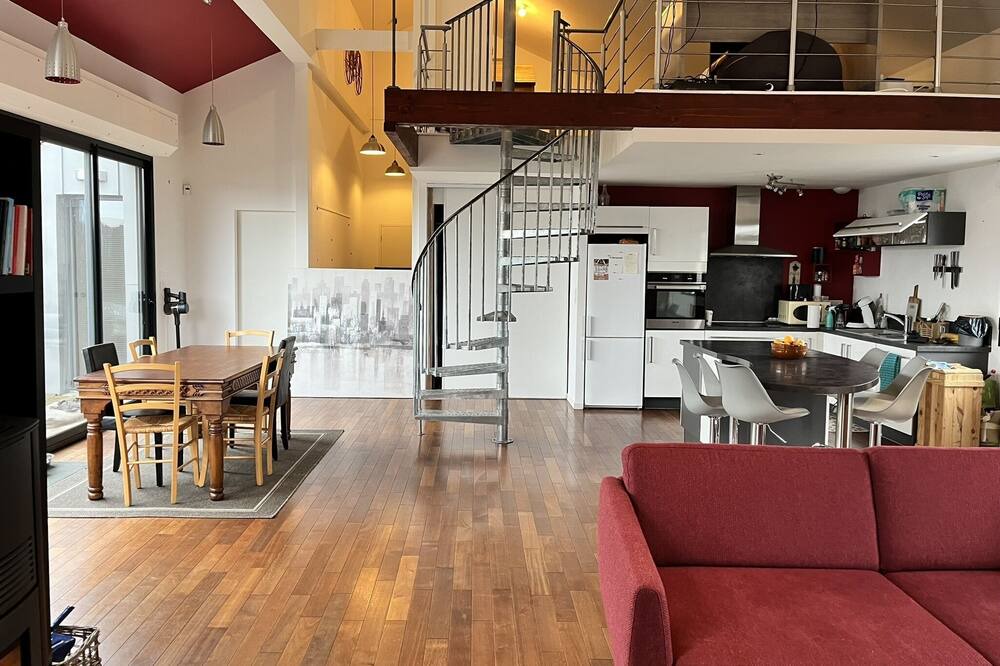 Photo of Livingroom in Miroir - Batignolles