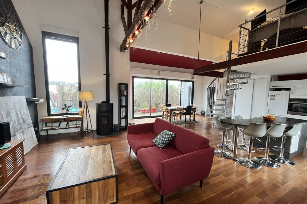 Photo of Livingroom in Miroir - Batignolles