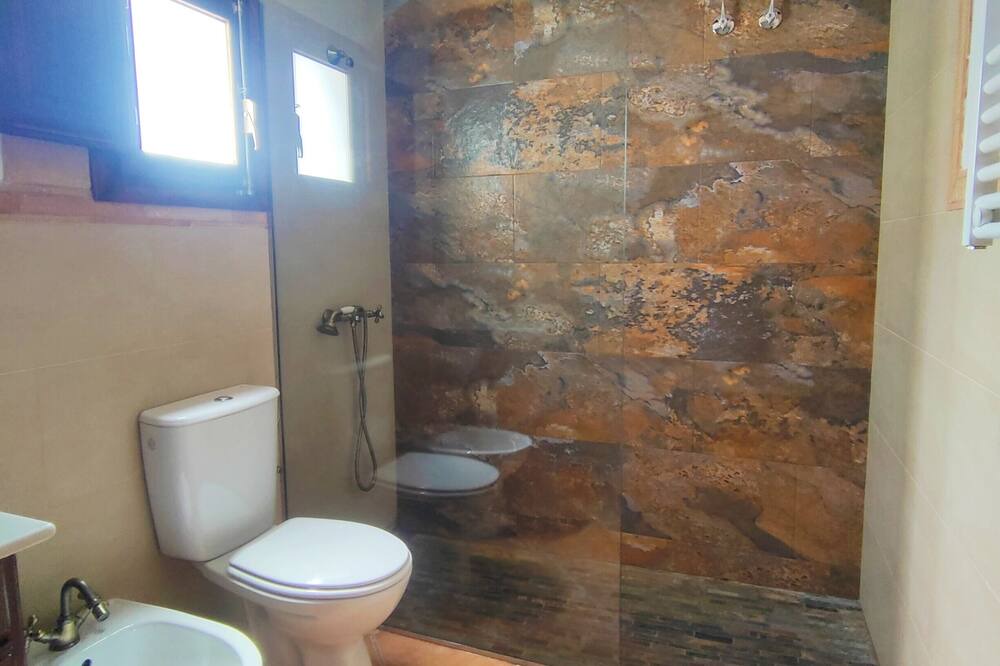 Photo of Bathroom in Tordera