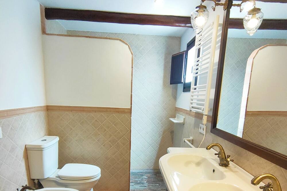 Photo of Bathroom in Tordera