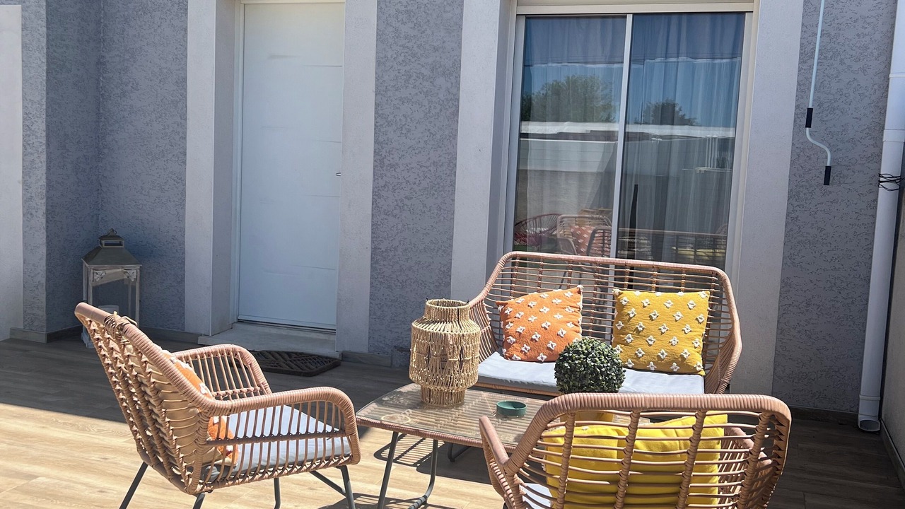 Photo of Patio Balcony in Villeneuve-les-Beziers