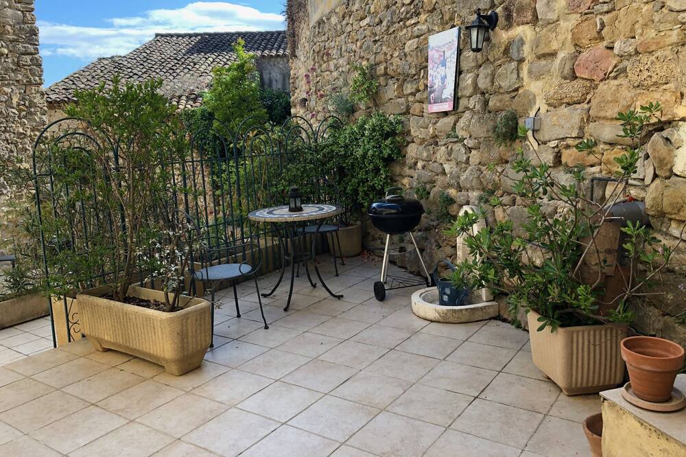 Photo of Patio Balcony in Saint-Sauveur-de-Cruzieres