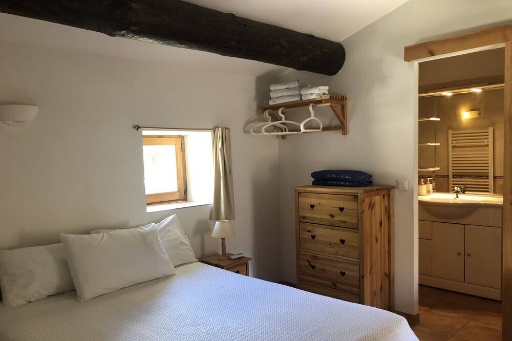 Photo of Bedroom in Saint-Sauveur-de-Cruzieres