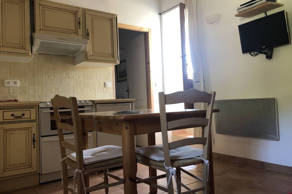 Photo of Kitchen in Saint-Sauveur-de-Cruzieres