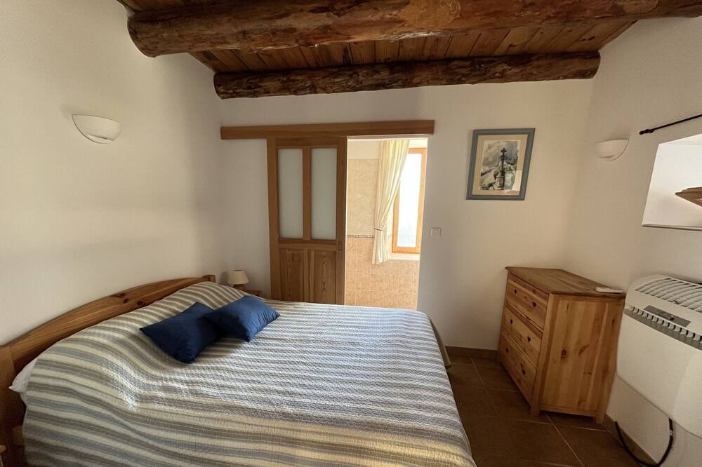 Photo of Bedroom in Saint-Sauveur-de-Cruzieres