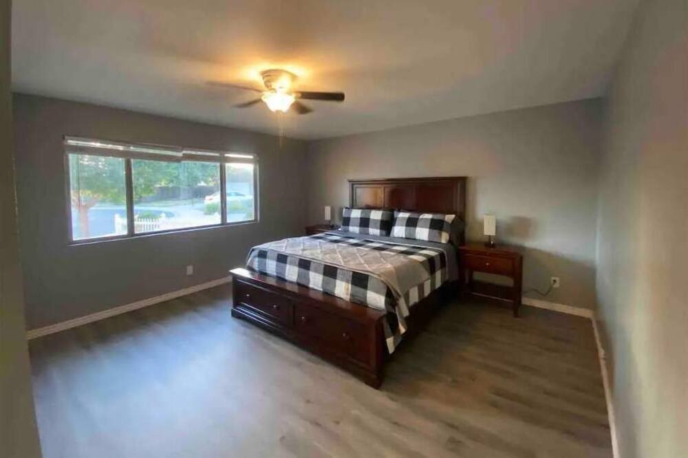Photo of Bedroom in Manteca