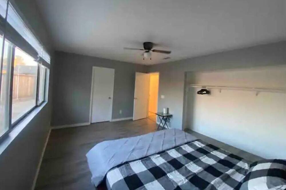 Photo of Bedroom in Manteca