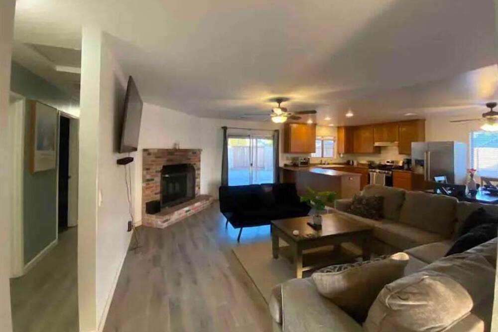 Photo of Livingroom in Manteca