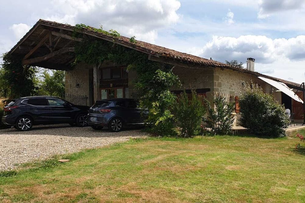 Photo of Outdoor in Armillac