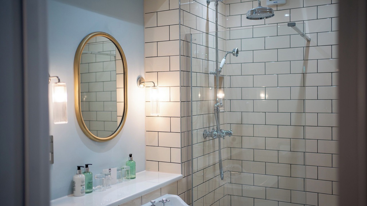 Photo of Bathroom in Lyme Regis