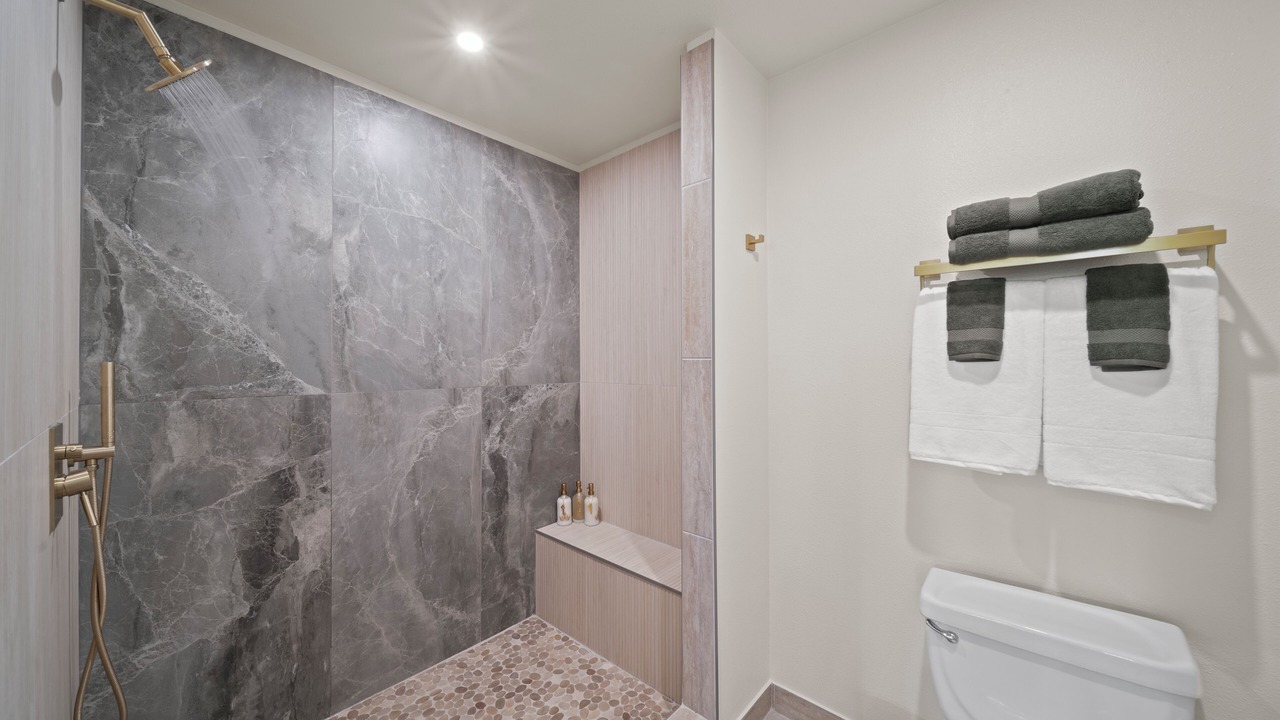 Photo of Bathroom in Honomu