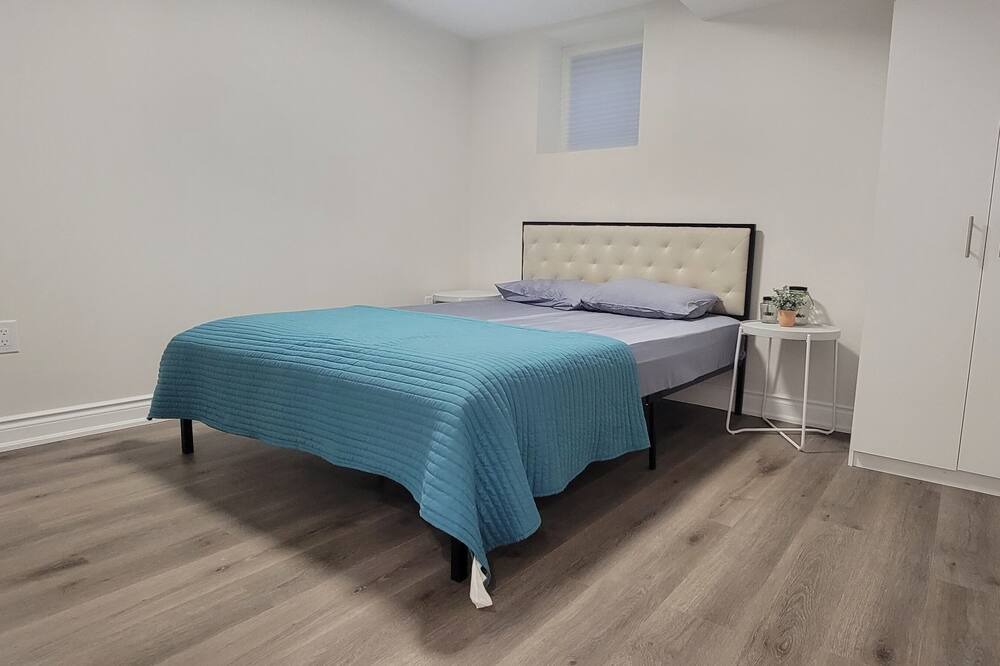 Photo of Bedroom in Stoney Creek