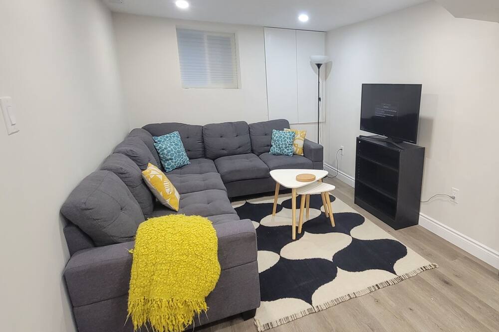Photo of Livingroom in Stoney Creek