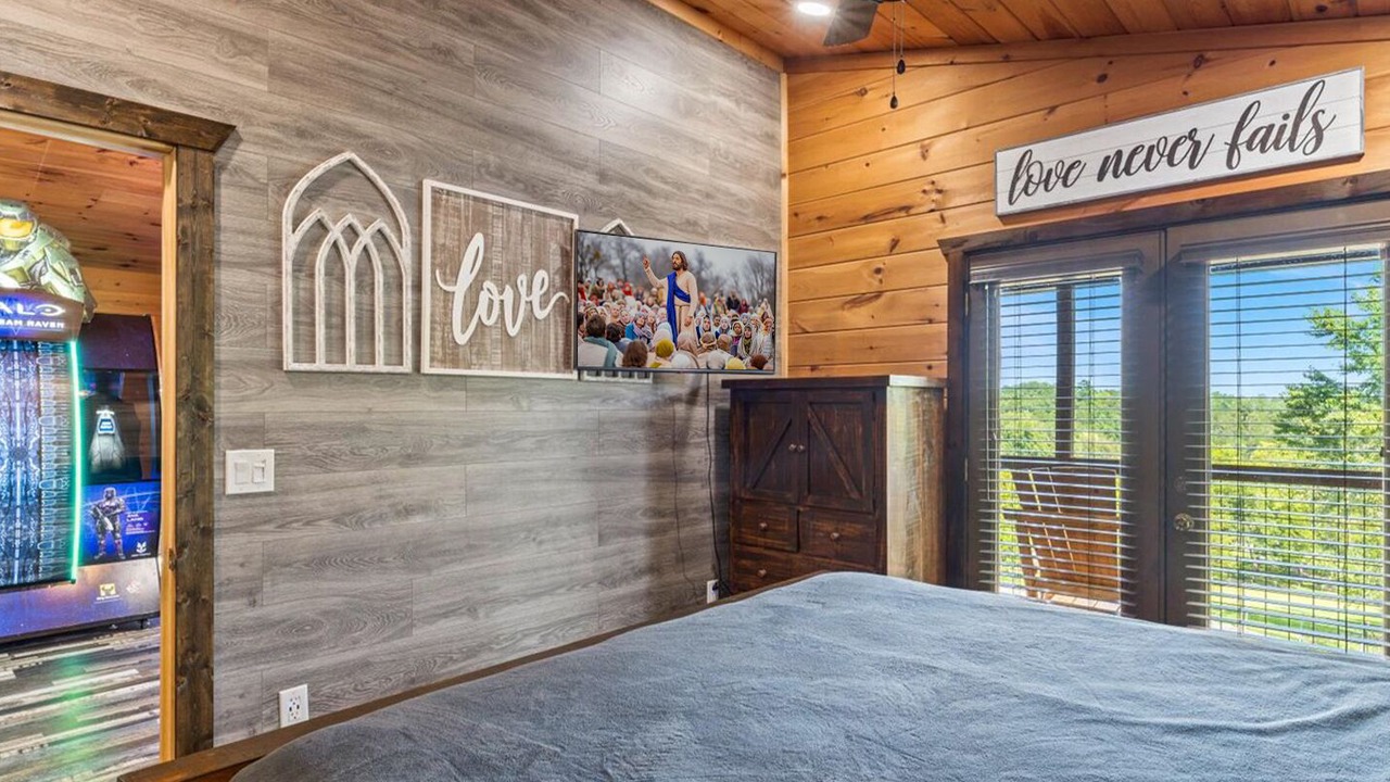Photo of Bedroom in Pigeon Forge