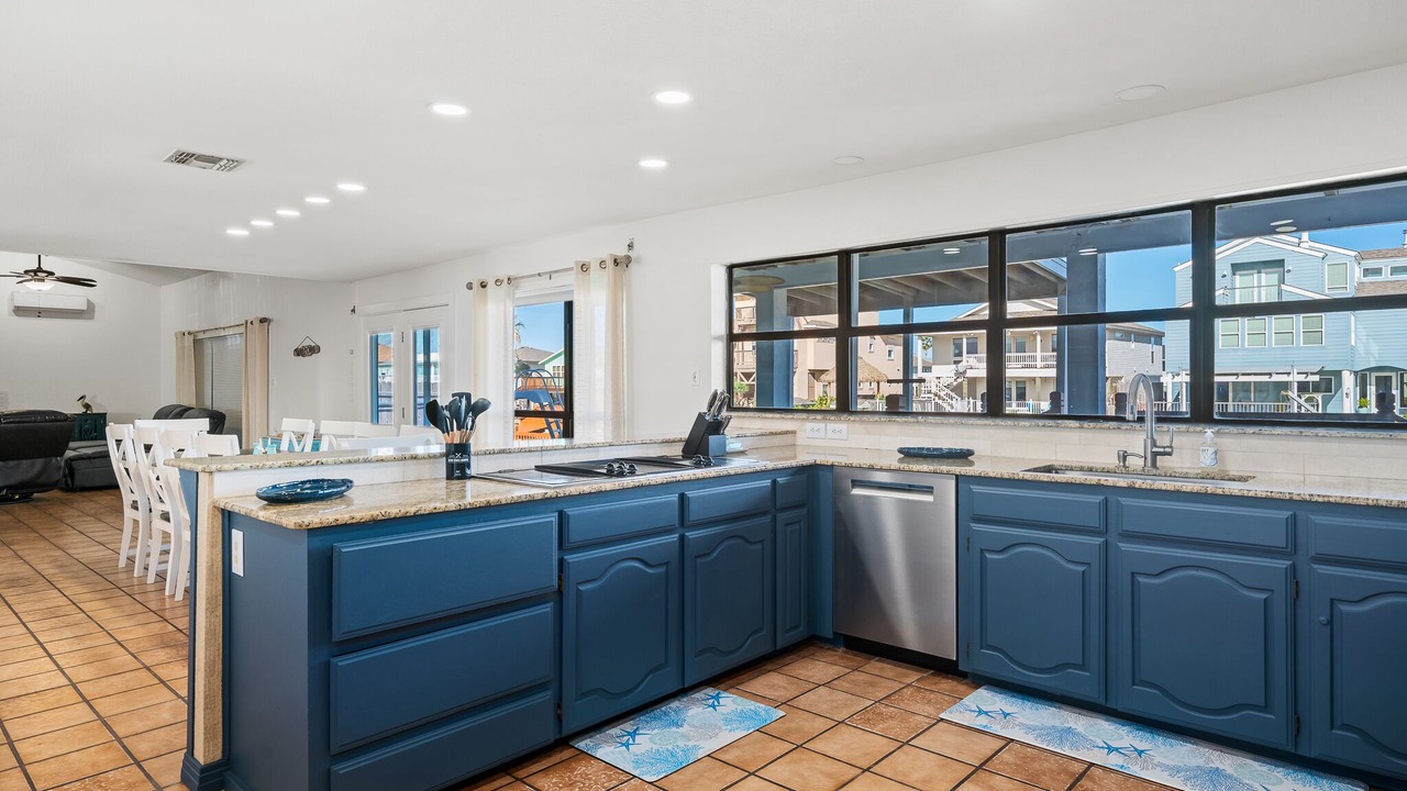 Photo of Kitchen in City-by-the Sea