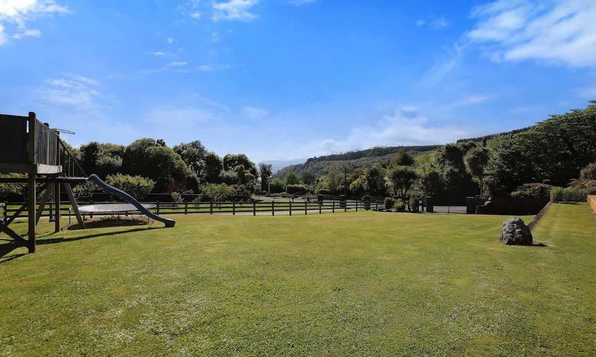 Photo of Others in Lake Tarawera