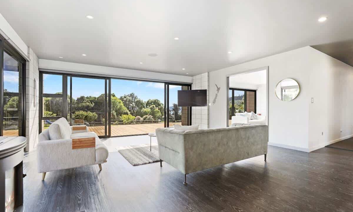 Photo of Livingroom in Lake Tarawera