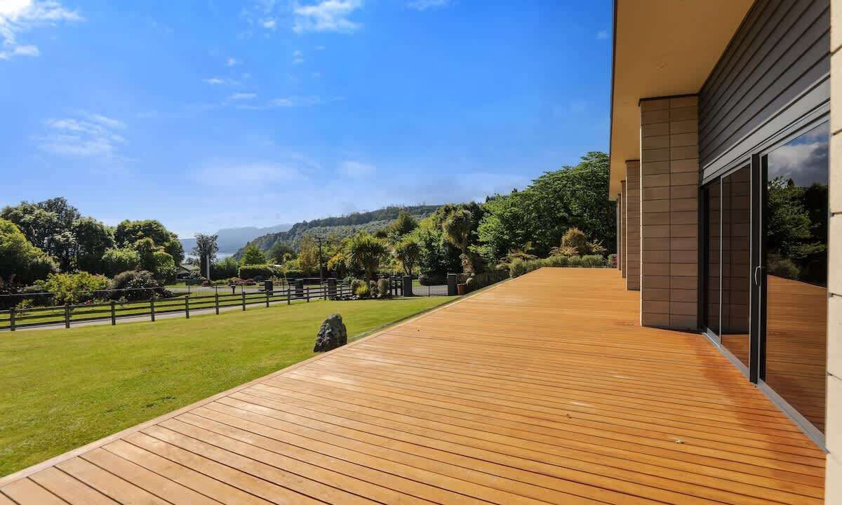 Photo of Patio Balcony in Lake Tarawera