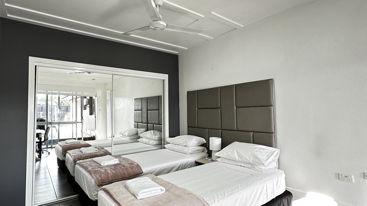 Photo of Others in Broadbeach Waters