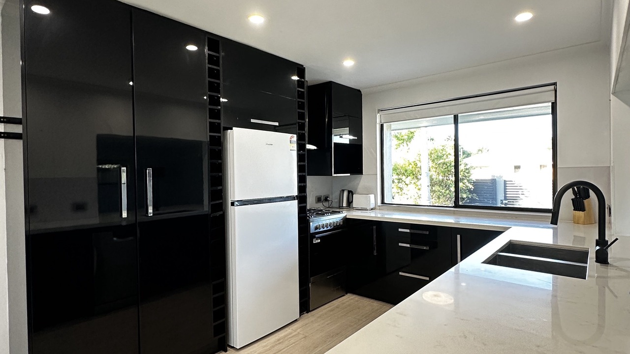 Photo of Kitchen in Broadbeach Waters