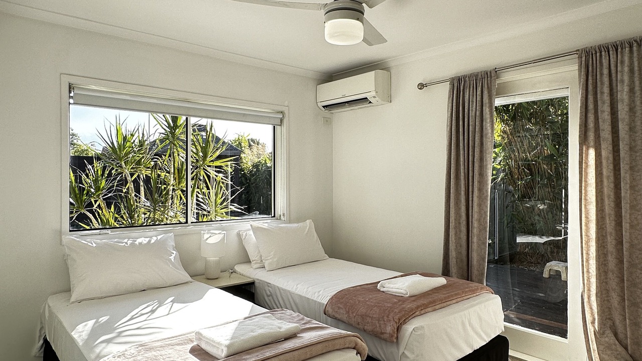 Photo of Others in Broadbeach Waters