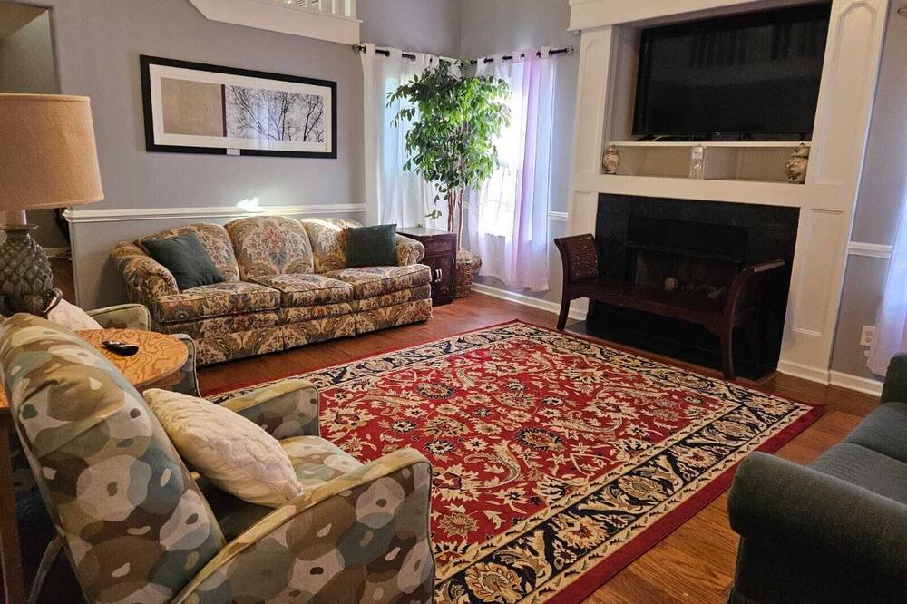 Photo of Livingroom in Olive Branch