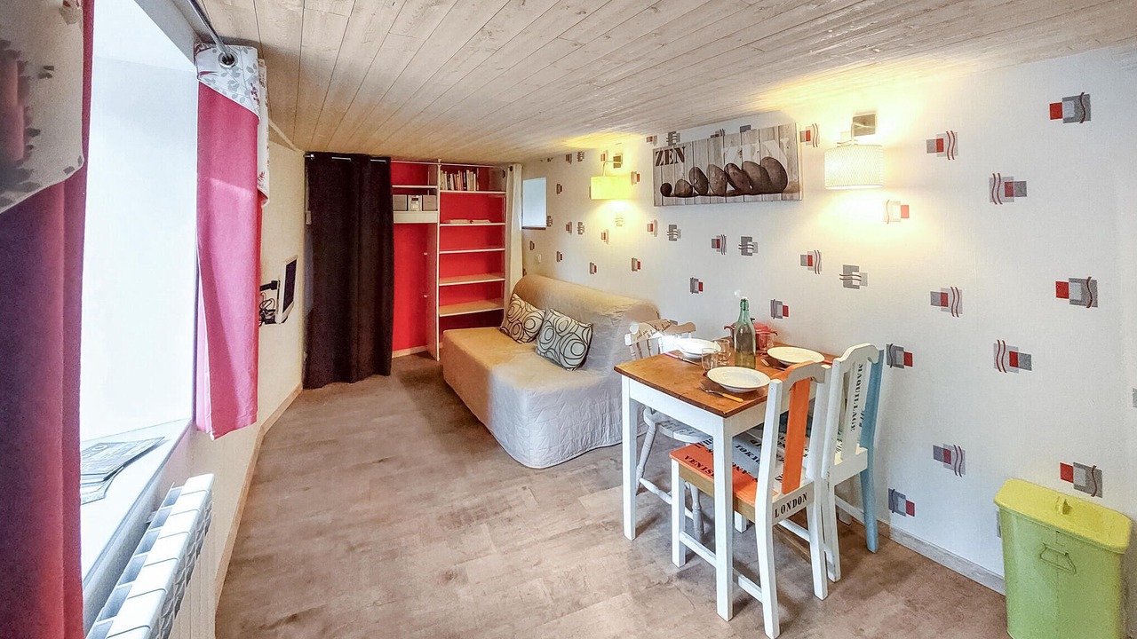 Photo of Others in Maclas