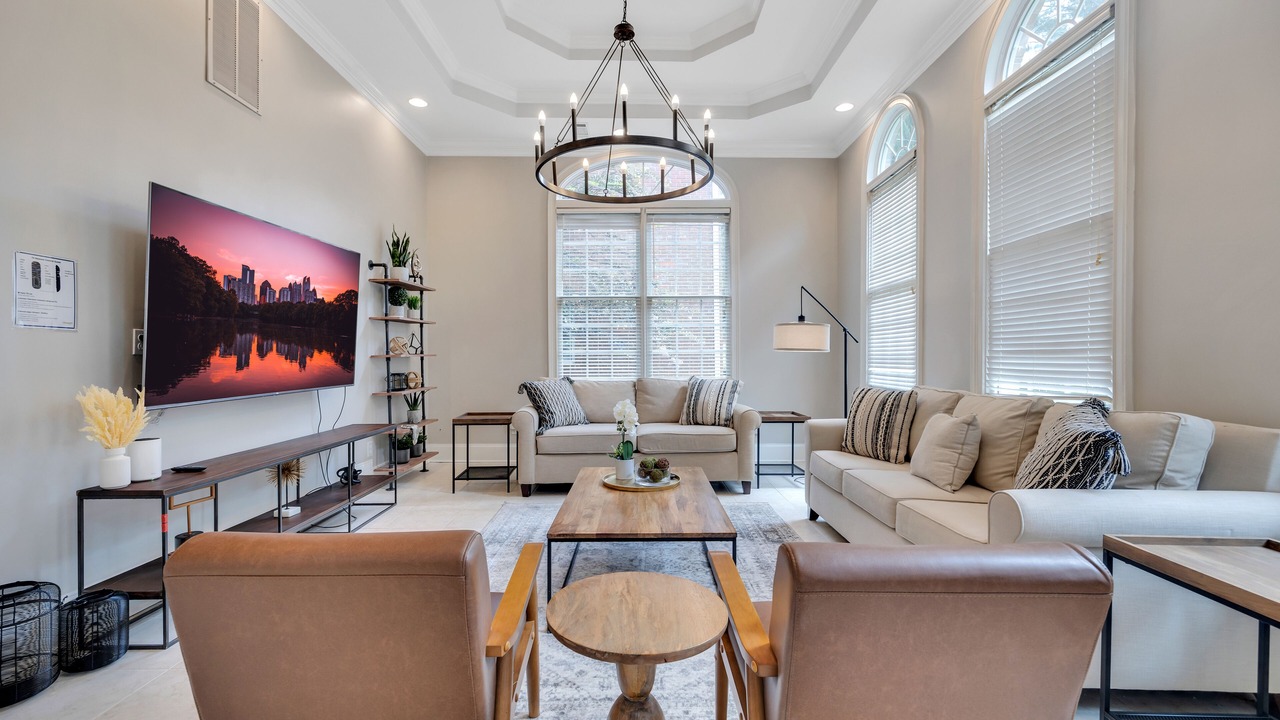 Photo of Livingroom in Biltmore Acres