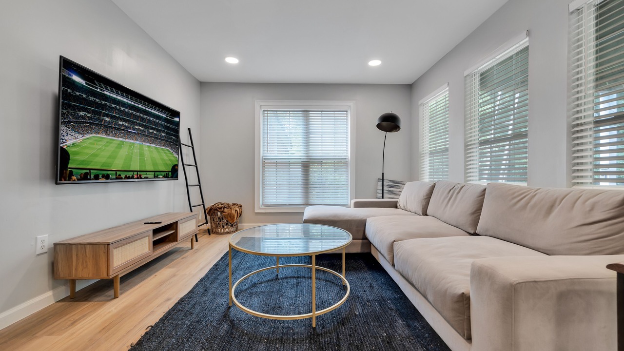 Photo of Livingroom in Biltmore Acres
