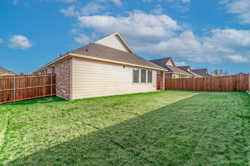 Photo of Outdoor in Fate