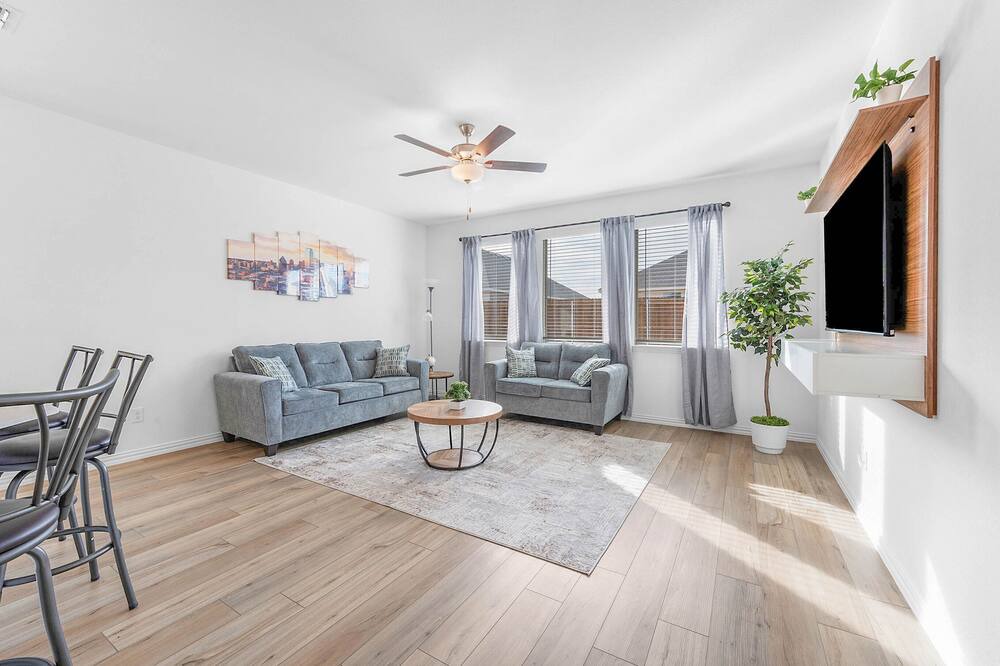 Photo of Livingroom in Fate