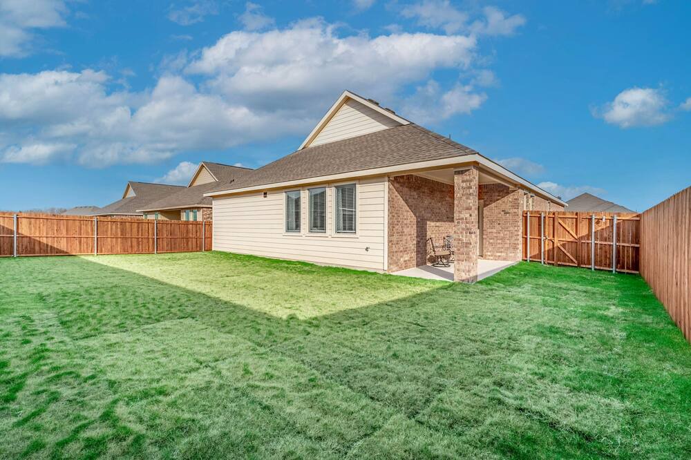 Photo of Outdoor in Fate