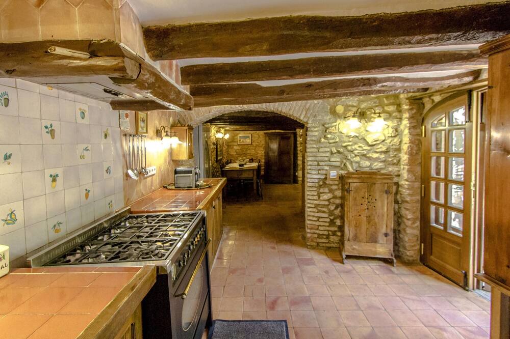Photo of Kitchen in Santa Oliva