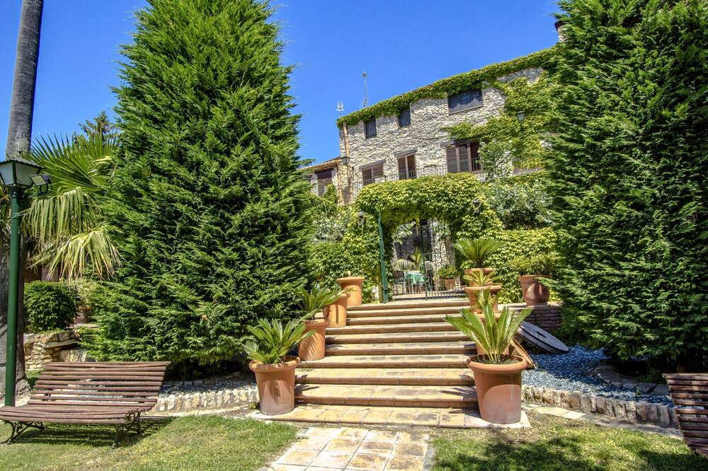 Photo of Outdoor in Santa Oliva