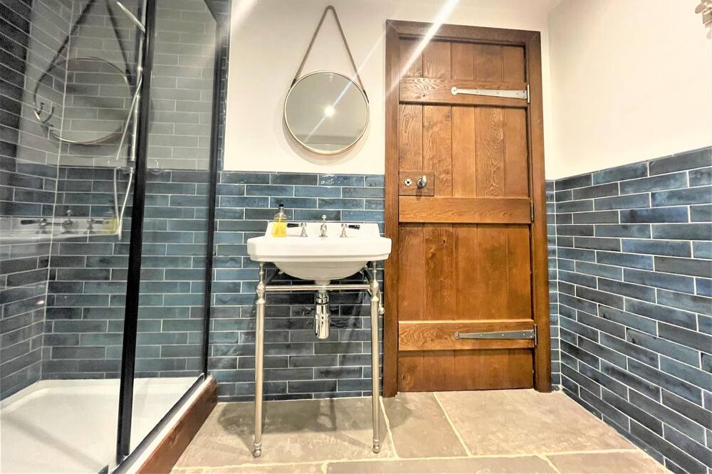 Photo of Bathroom in Fremington