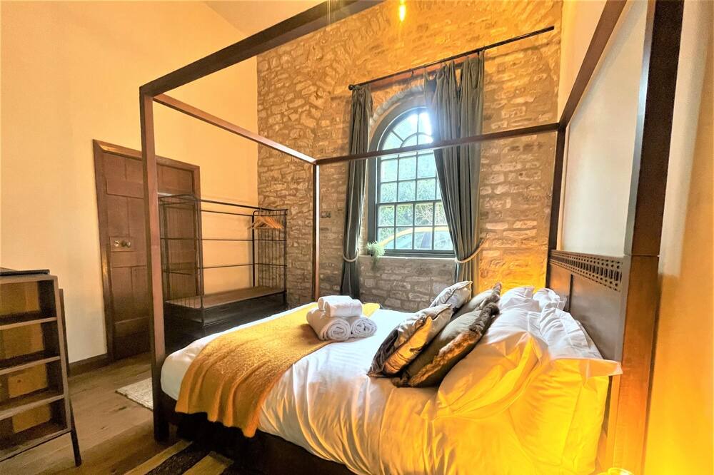 Photo of Others in Fremington