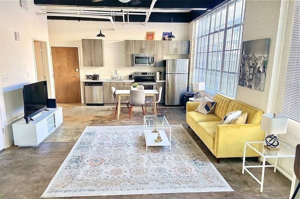 Photo of Livingroom in Peoplestown
