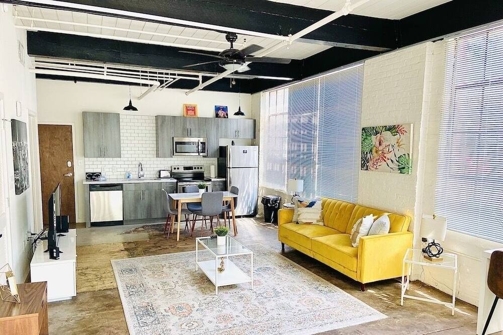 Photo of Livingroom in Peoplestown