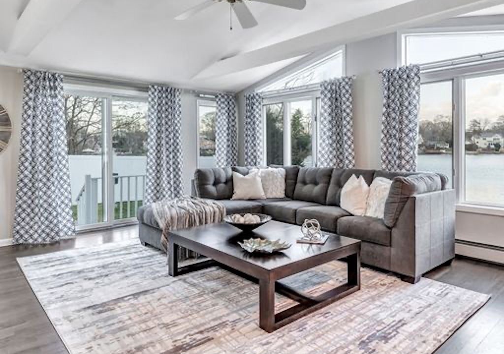 Photo of Livingroom in West Haven