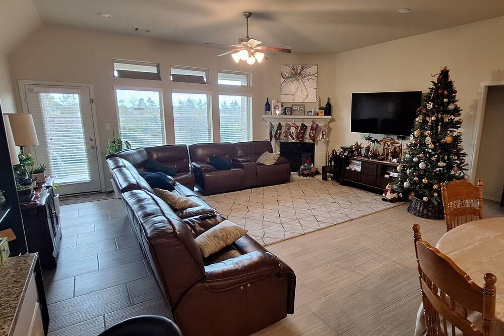 Photo of Livingroom in Fulshear