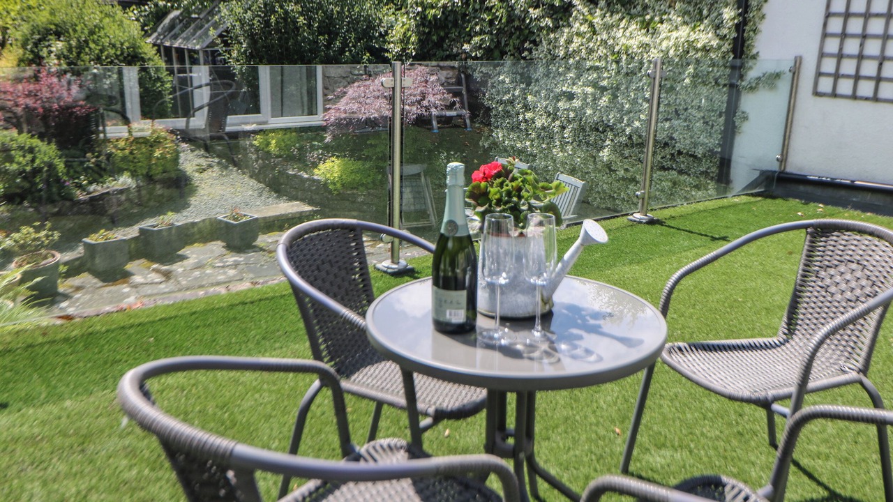 Photo of Outdoor in Castleton