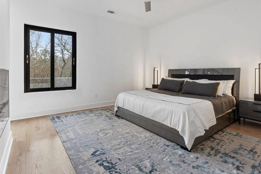 Photo of Bedroom in Sandy Springs