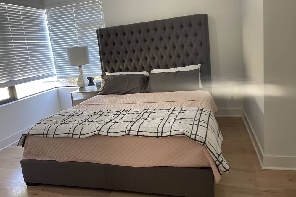 Photo of Bedroom in Sandy Springs
