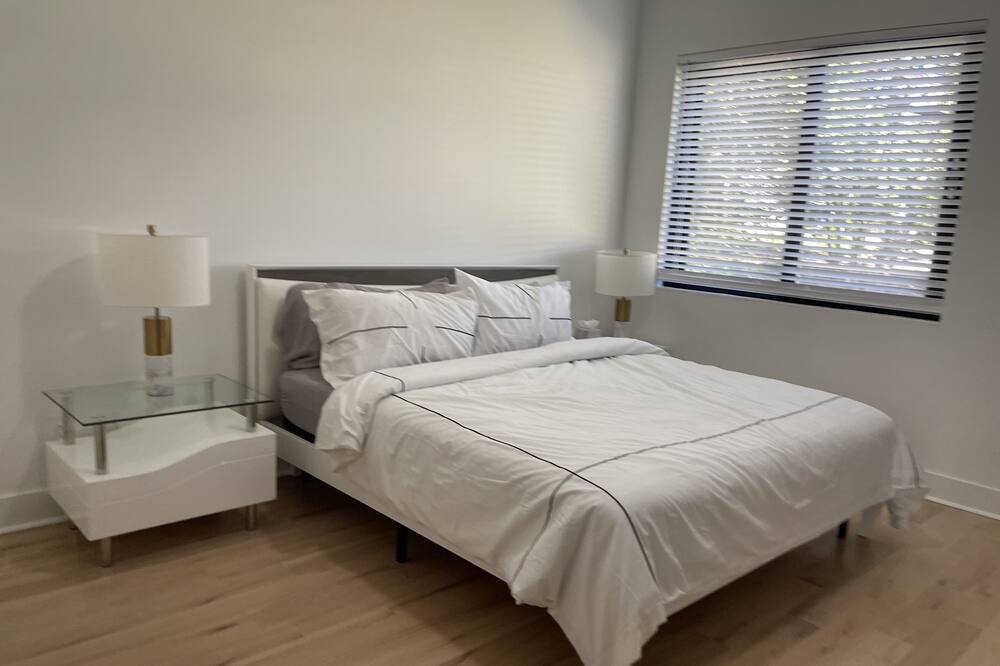 Photo of Bedroom in Sandy Springs