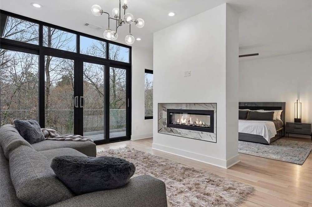 Photo of Livingroom in Sandy Springs