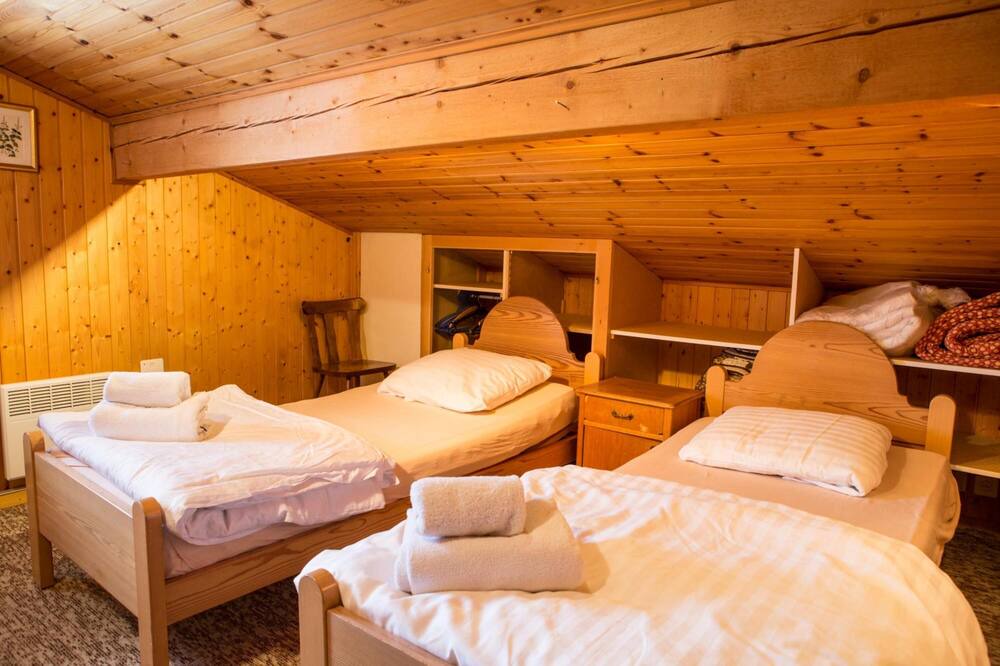 Photo of Bedroom in Mayens-de-Riddes