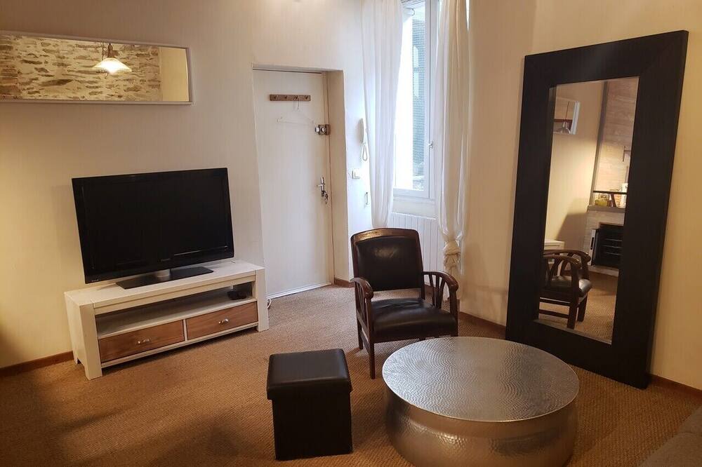 Photo of Livingroom in Richebourg - Saint-Clement