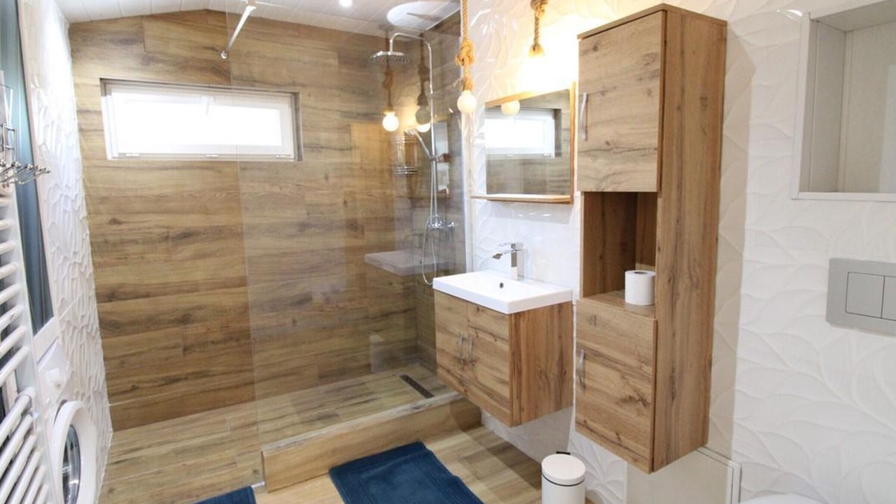 Photo of Bathroom in Champagnac