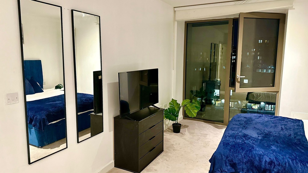 Photo of Others in Docklands